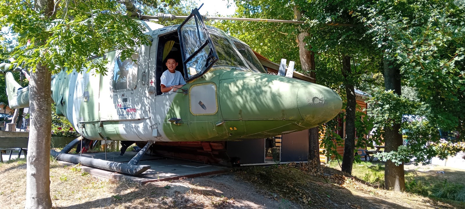 Slaap in een legendarische Lynx helikopter van de Royal Air Force