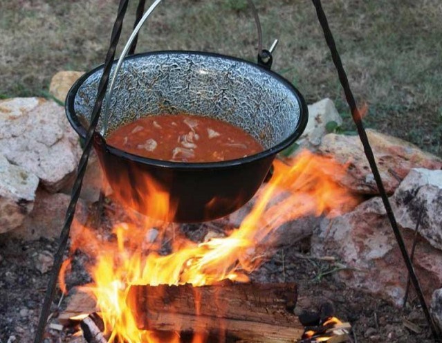 Off-the-grid Slaapwagen in het veld