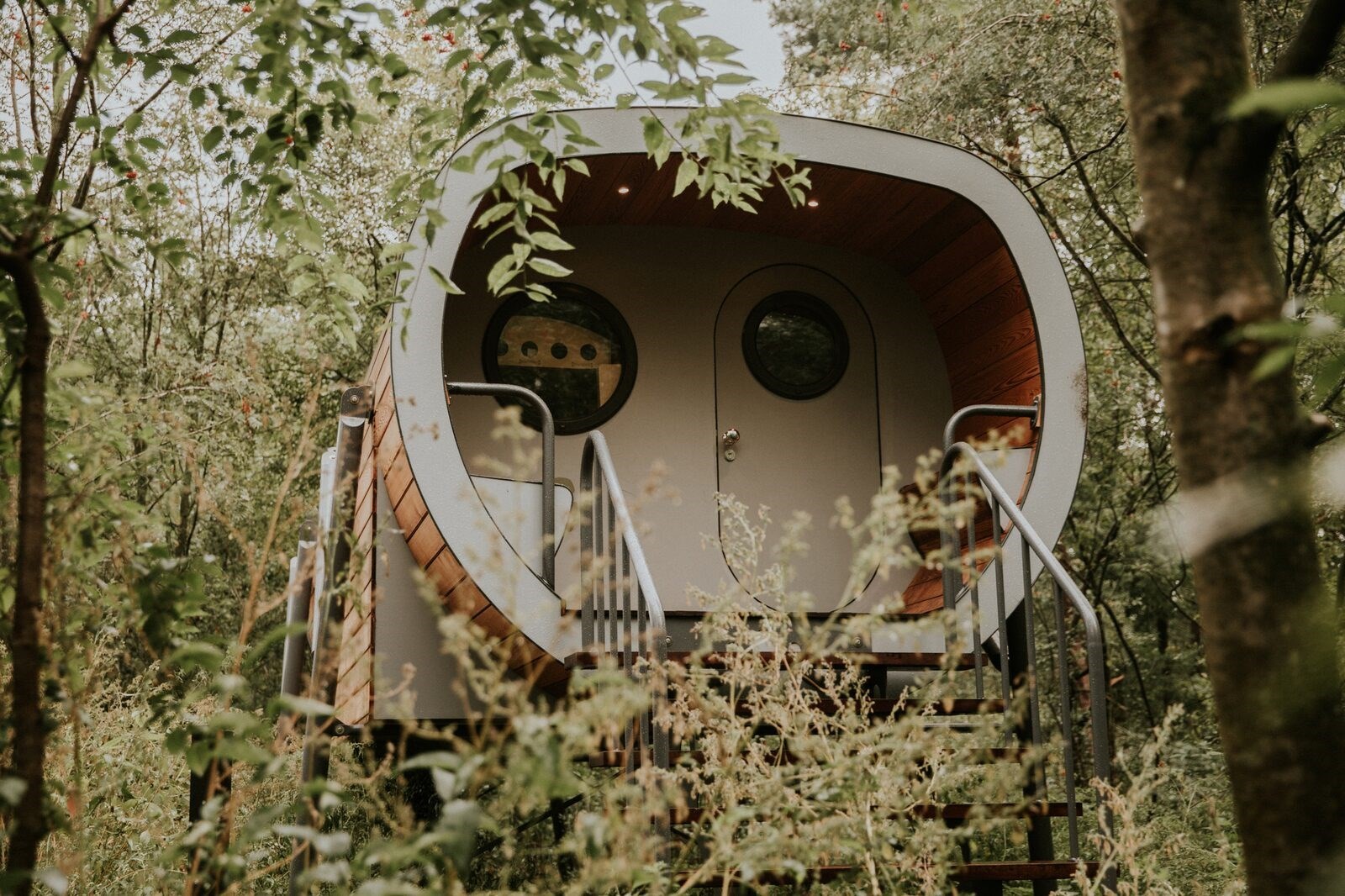 Overnachten in een unieke Boomhut op poten