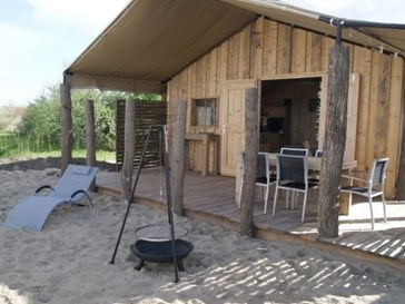 Ingerichte Strandtent Ingerichte Strandtent