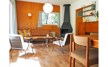 Retro bungalow Retro bungalow