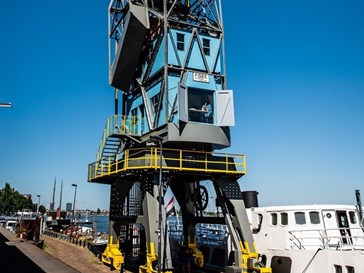 Bijzonder overnachten in een Havenkraan in Amsterdam Bijzonder overnachten in een Havenkraan in Amsterdam