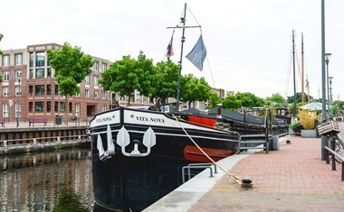 Slapen in het Vooronder van een motorvrachtschip