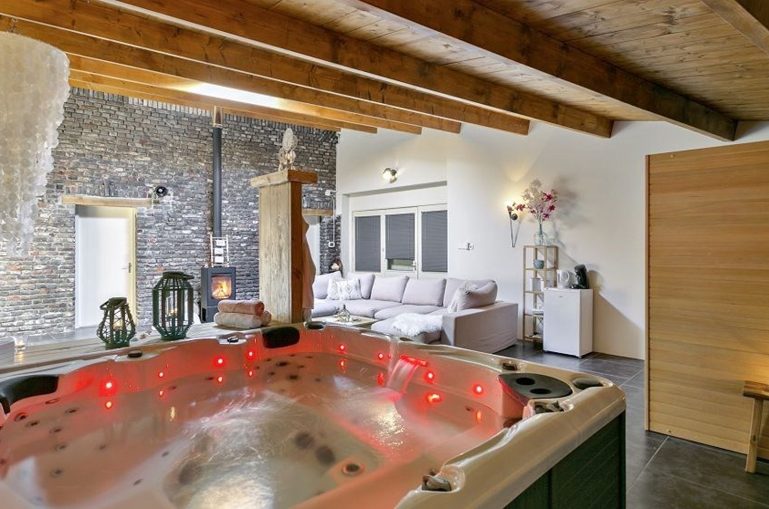 Luxe wellnessovernachting in Limburg