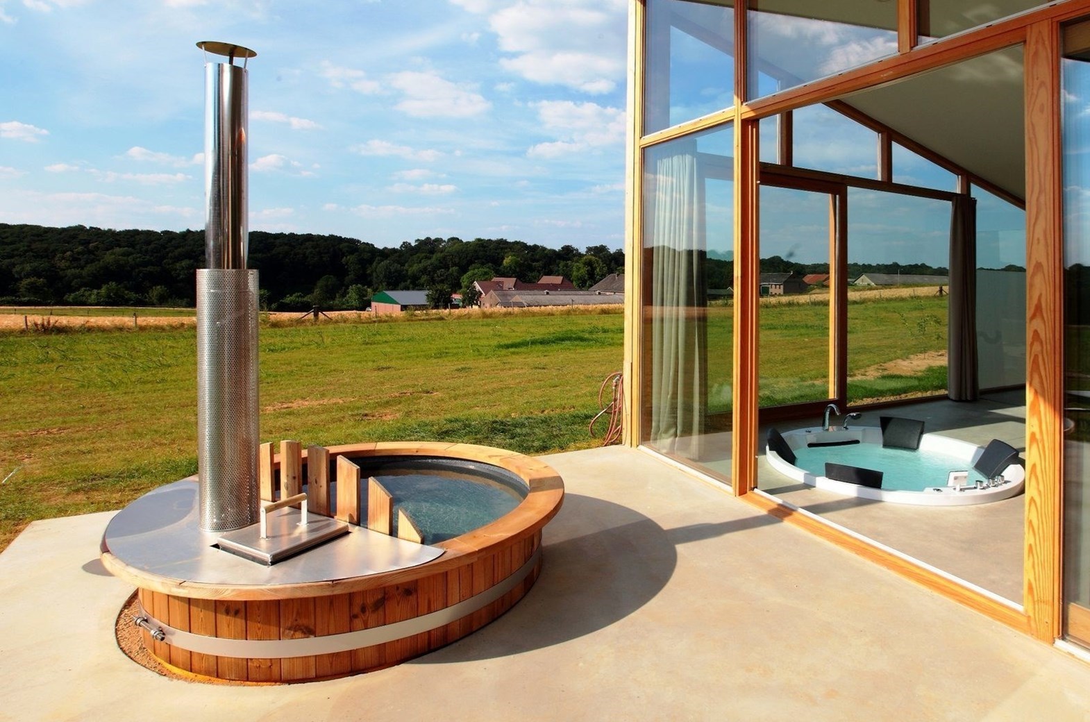 Natuurloft met een binnen- als een buitenbad - allebei mét uitzicht!