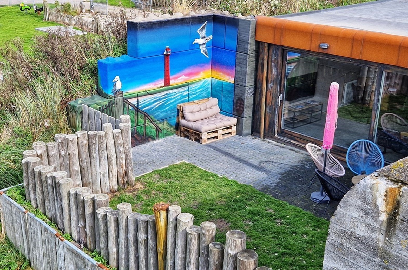 Sandra en Glenn toverden een WO II bunker om tot luxe vakantiehuis