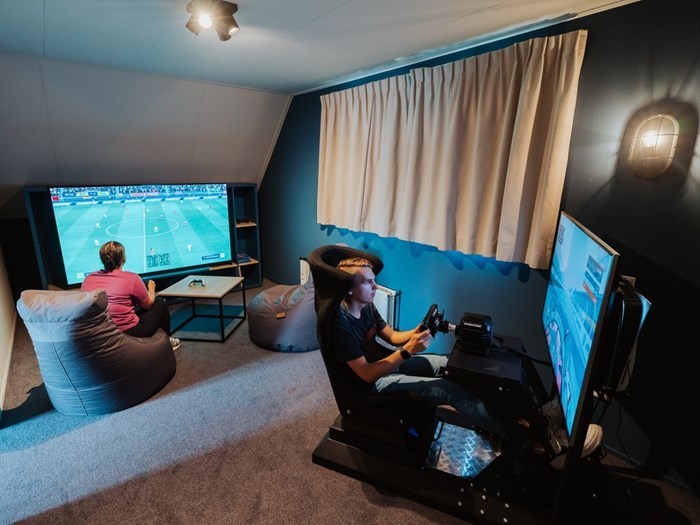 3. Spelletjes spelen in een echte game villa in Limburg