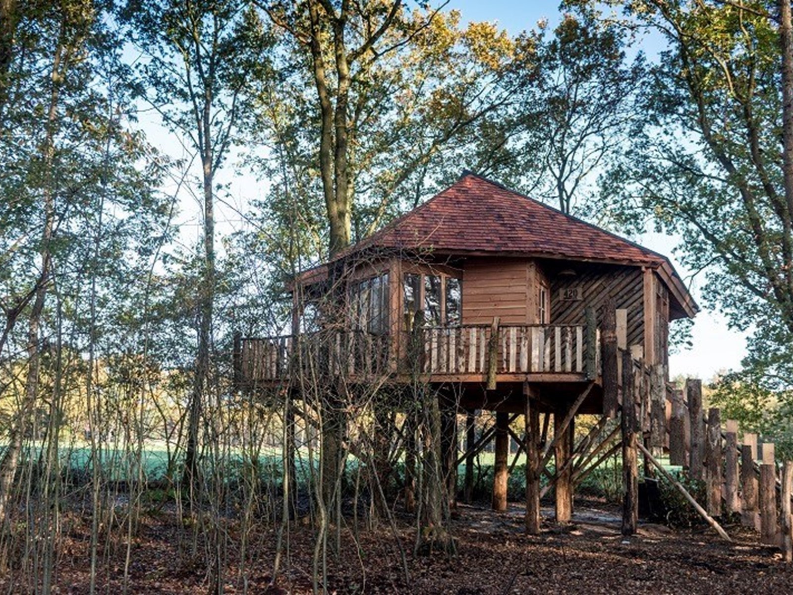 5. Kerst vieren in een luxe boomhut met jacuzzi