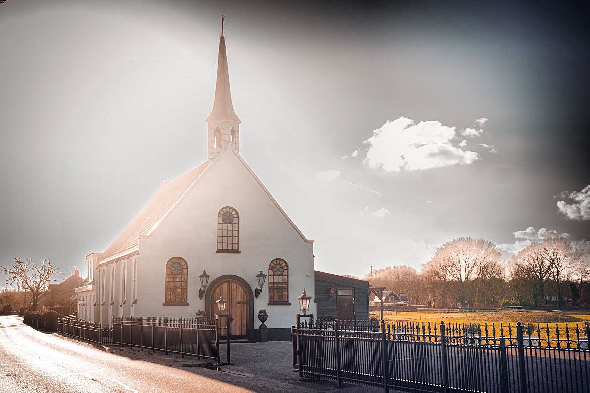 Claudia en Peter’s droom kwam uit: ze bouwden een kerkje om tot B&B