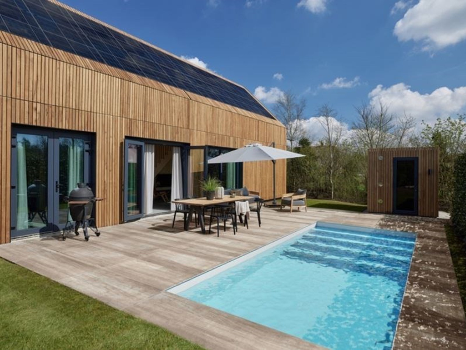Vakantiehuis met privé zwembad en sauna in Friesland